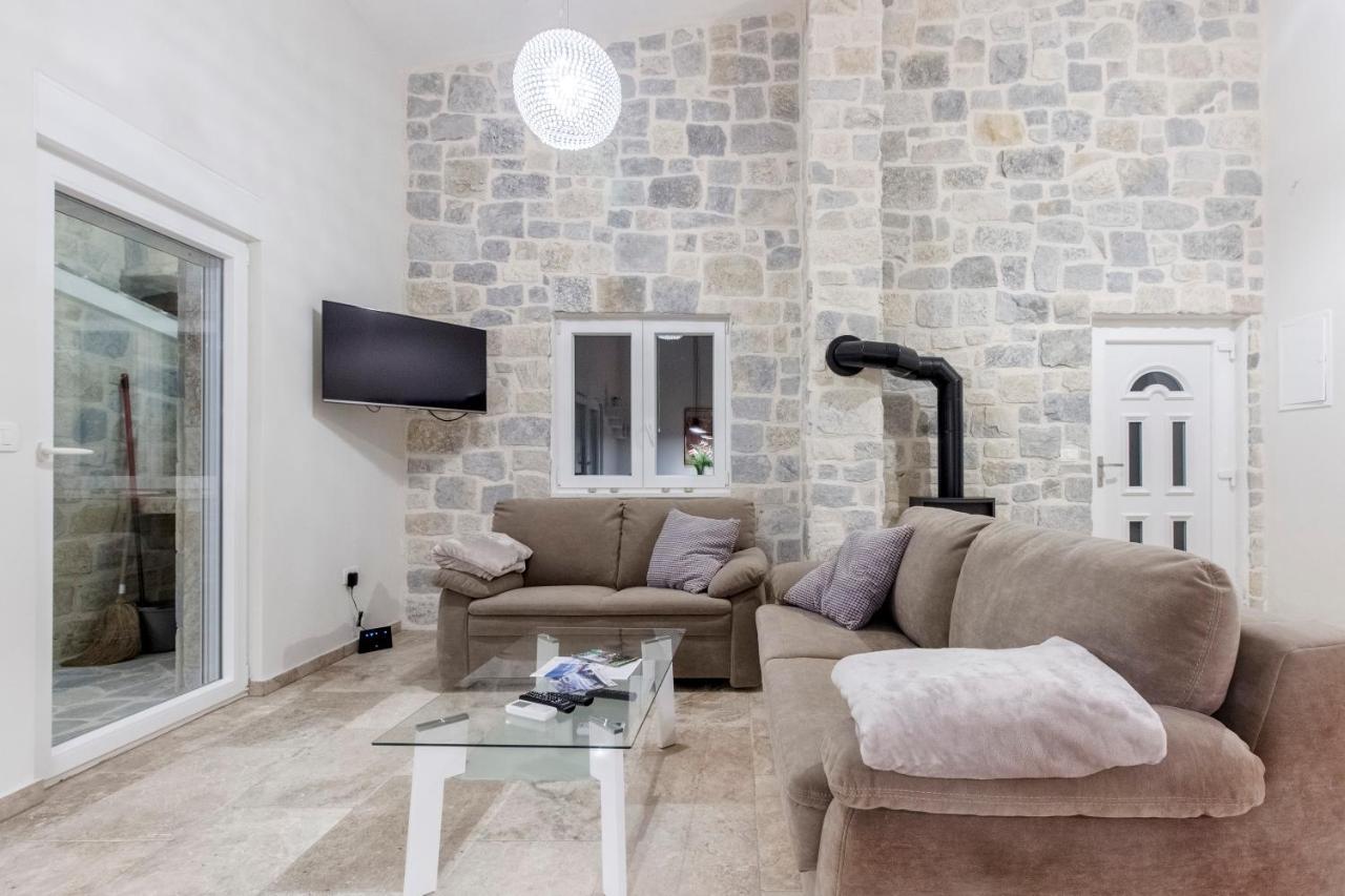 Dalmata Lounge Starigrad Paklenica Exterior foto