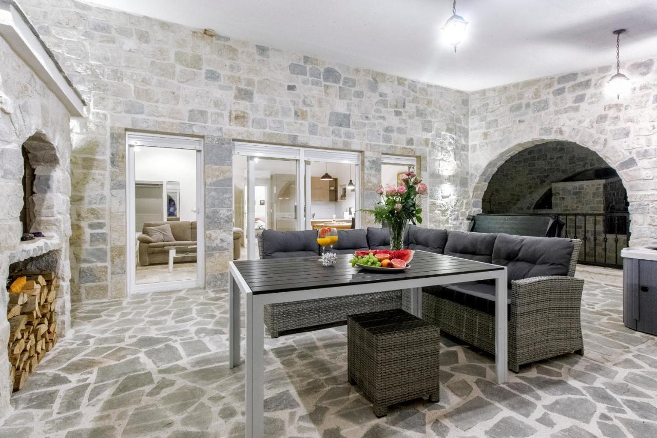 Dalmata Lounge Starigrad Paklenica Exterior foto