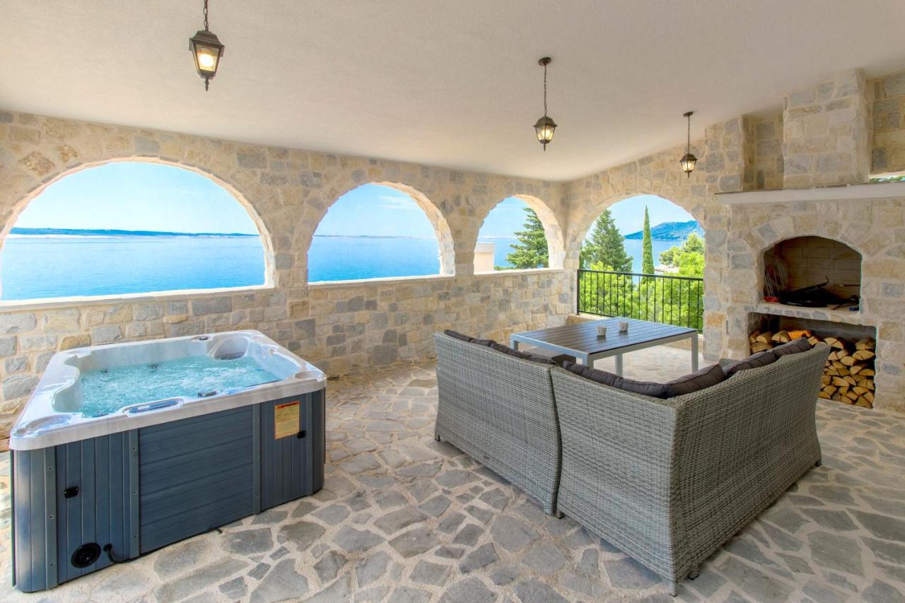 Dalmata Lounge Starigrad Paklenica Exterior foto